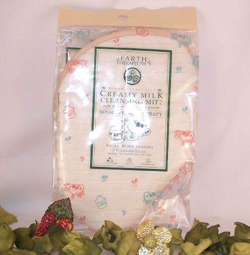 Bath and Body Creamy Milk Cleansing Mitt